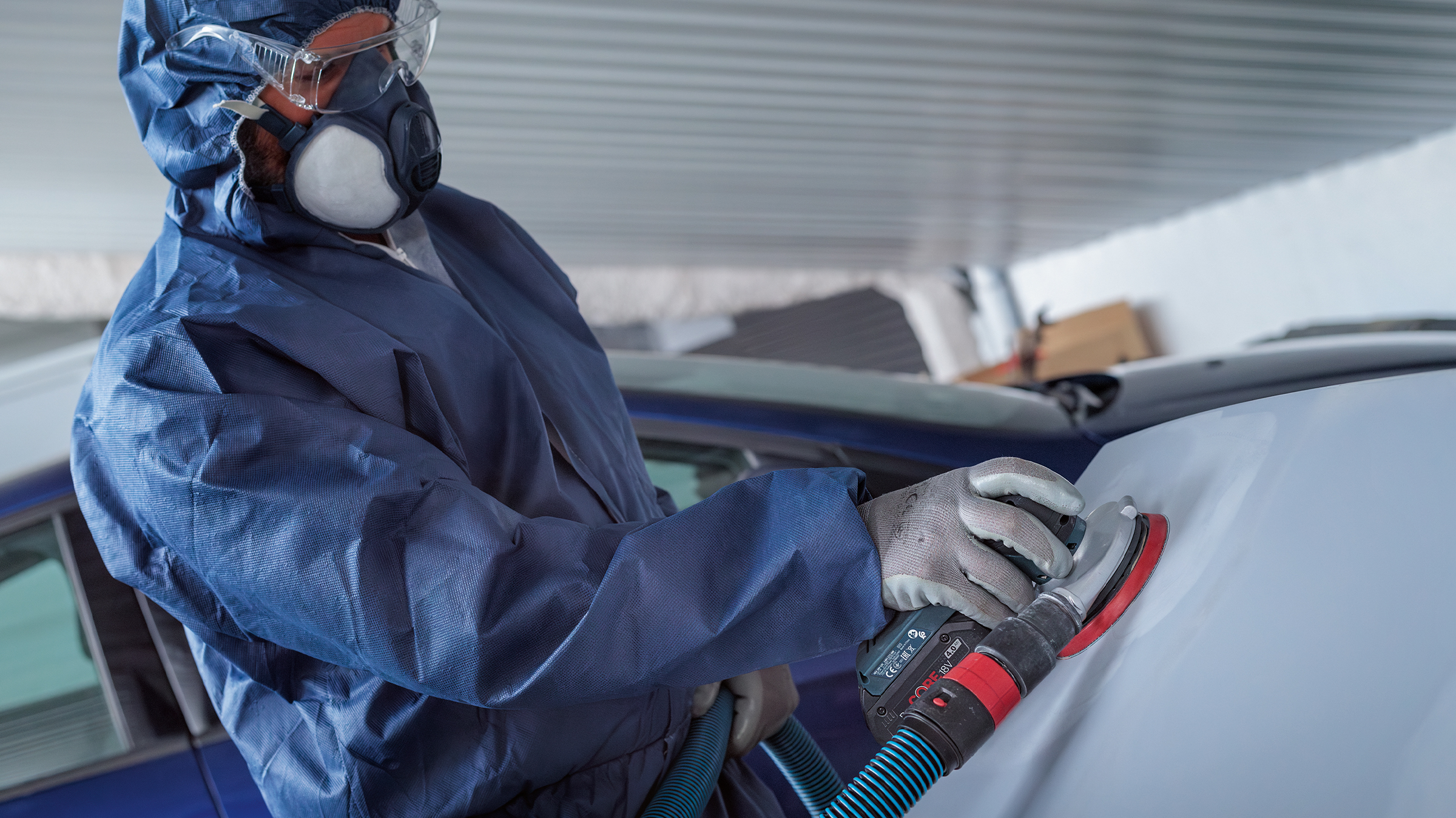 Wide range of applications in trades and industry: Bosch Expert O780 Foil for random orbit sanders